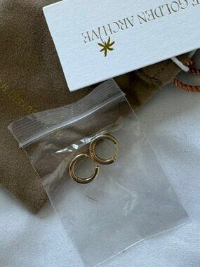 NWT 14K Gold Filled Bold huggies